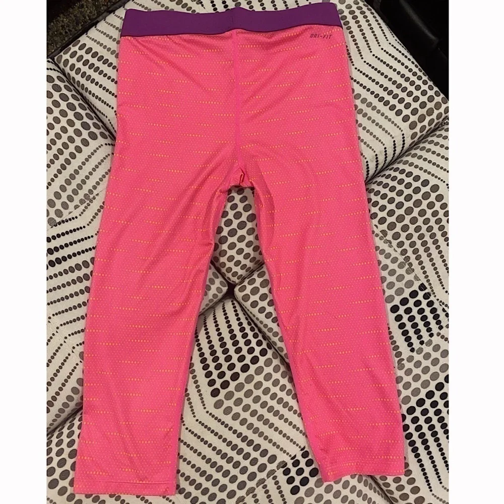 {Nike} girl’s pro dri-fit leggings
